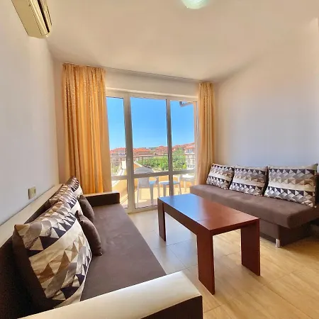 Aqua Dreams - Private Apartment - Bsr *
