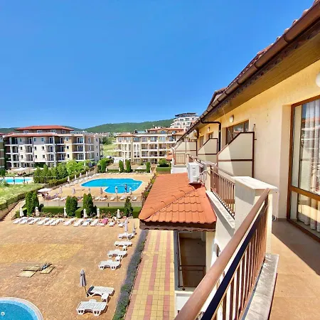 Aqua Dreams - Private Apartment - Bsr *